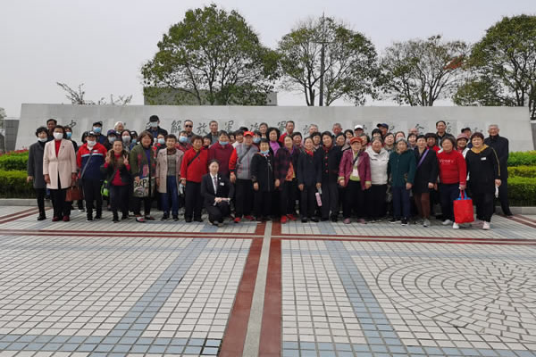 相約在浪漫春色里，蜂奧等您來！